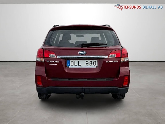 Subaru Outback 5 of 12