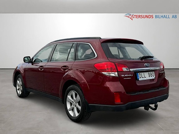 Subaru Outback 7 of 12