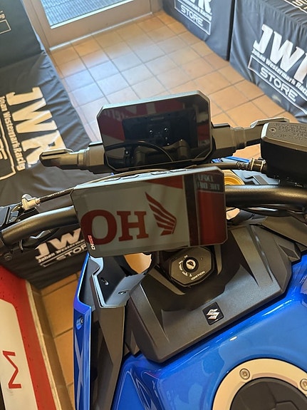 Suzuki GSX-S1000 5 of 9
