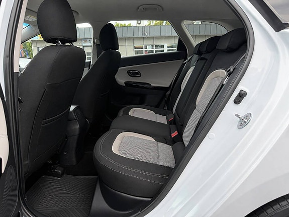 Kia Ceed 10 of 12
