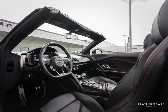 Audi R8 5 of 24