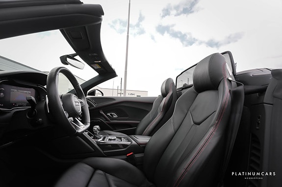 Audi R8 7 of 24
