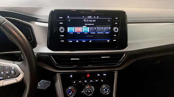Volkswagen T-Roc 9 of 12