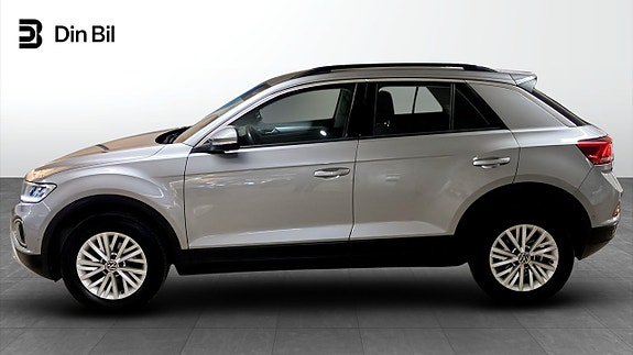 Volkswagen T-Roc 2 of 12