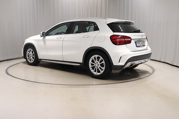 Mercedes-Benz GLA180 d 6 of 11