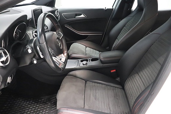 Mercedes-Benz GLA180 d 7 of 11