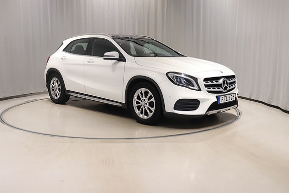 Mercedes-Benz GLA180 d 3 of 11