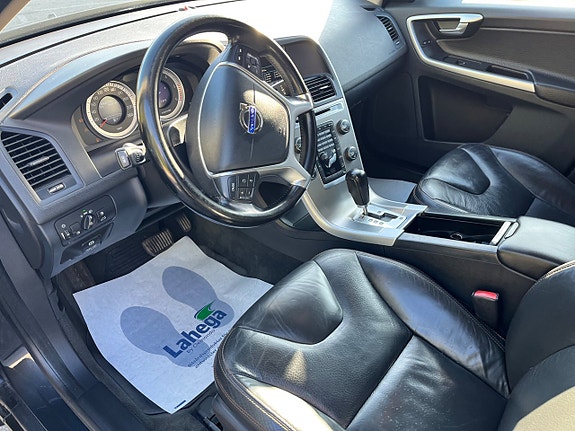 Volvo XC60 7 of 7