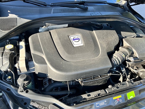 Volvo XC60 4 of 7