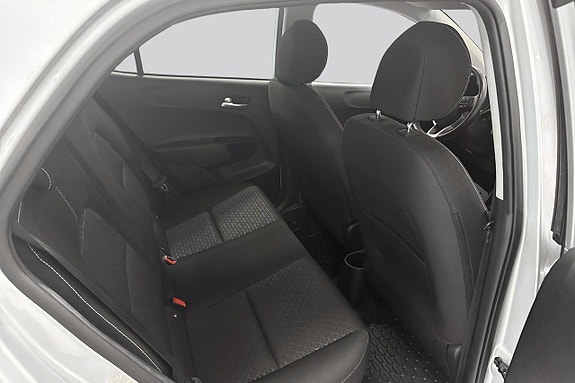 Kia Picanto 11 of 14
