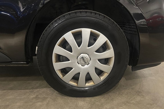 Nissan NV300 5 of 25