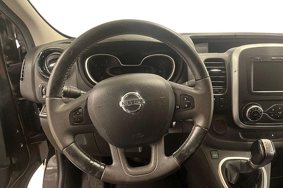 Nissan NV300 12 of 25