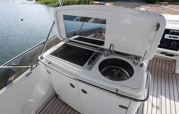 Princess 54 Flybridge 13 of 30