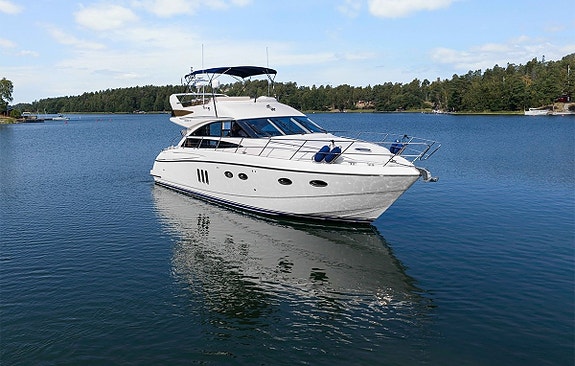 Princess 54 Flybridge 2 of 30