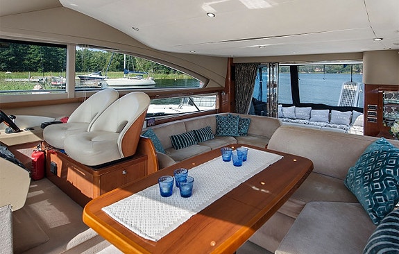 Princess 54 Flybridge 22 of 30