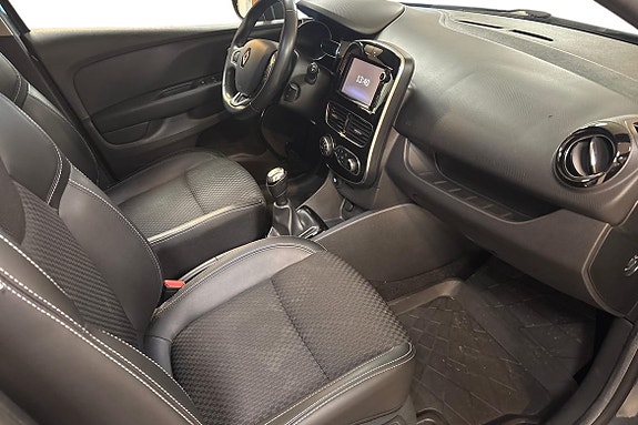 Renault Clio 9 of 11