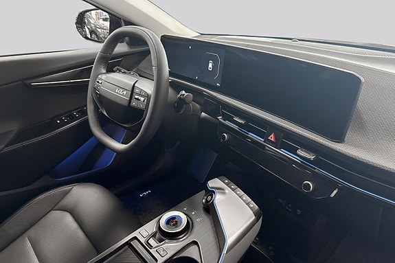 Kia EV6 12 of 16