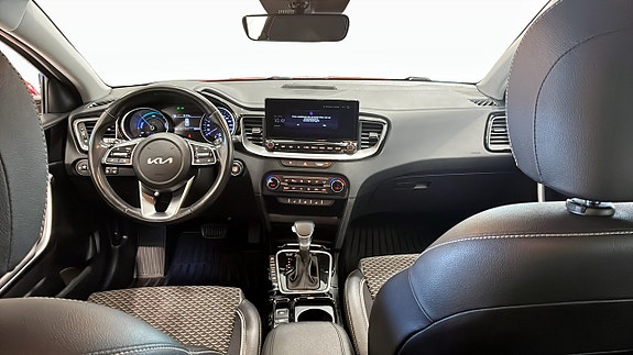 Kia Ceed 10 of 21