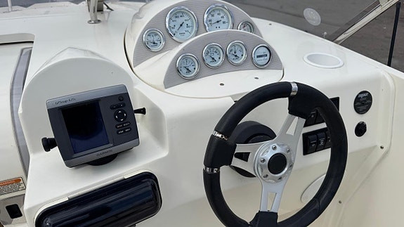 Quicksilver 640 Active / Mercruiser 4,3 MPI -11 10 of 12