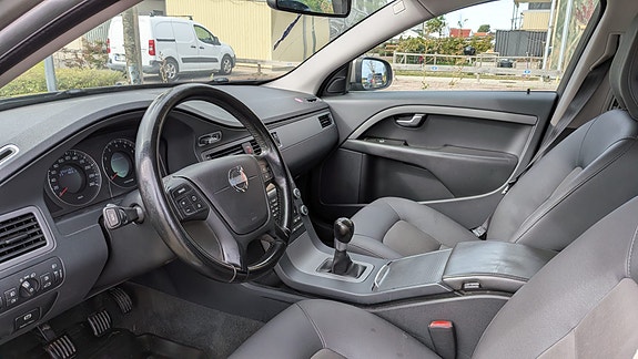Volvo S80 5 of 8