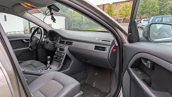 Volvo S80 5 of 6