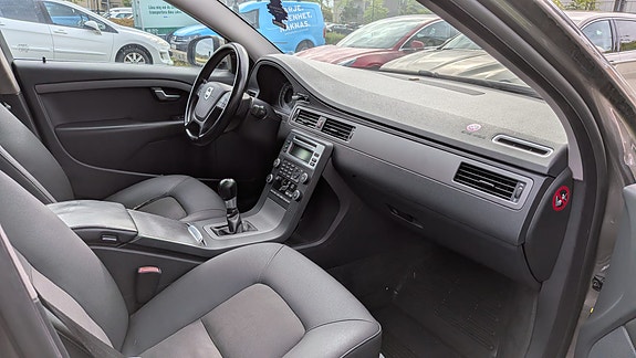 Volvo S80 6 of 8