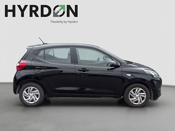 Hyundai i10 8 of 15