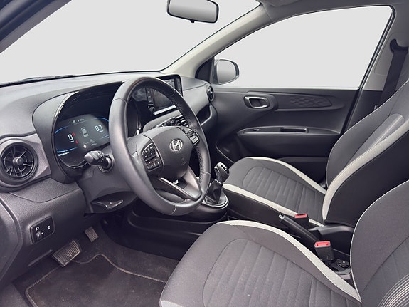 Hyundai i10 10 of 15