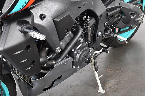 Yamaha MT-10 ABS Nyservad 12 of 18