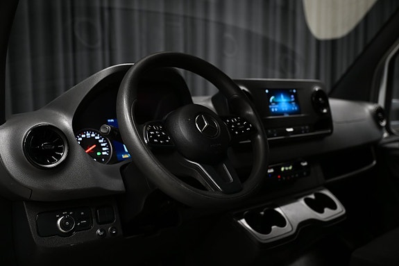 Mercedes-Benz Sprinter 317 14 of 25