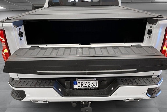 Chevrolet Silverado 1500 15 of 23
