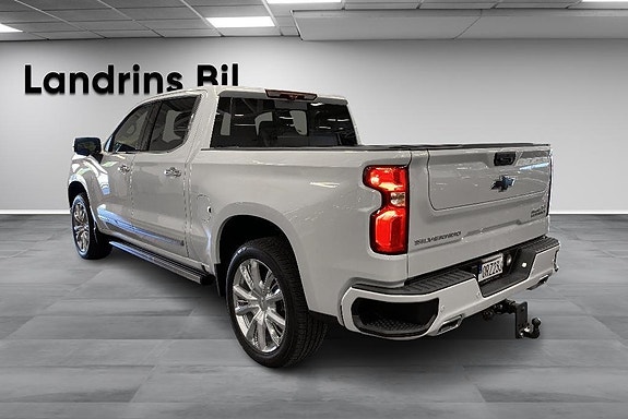 Chevrolet Silverado 1500 6 of 23