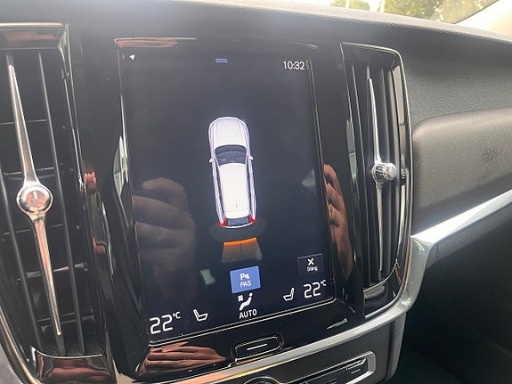 Volvo V90 Cross Country 13 of 22