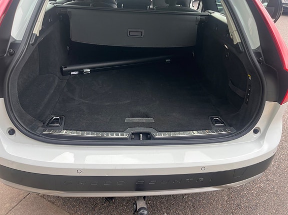 Volvo V90 Cross Country 18 of 22