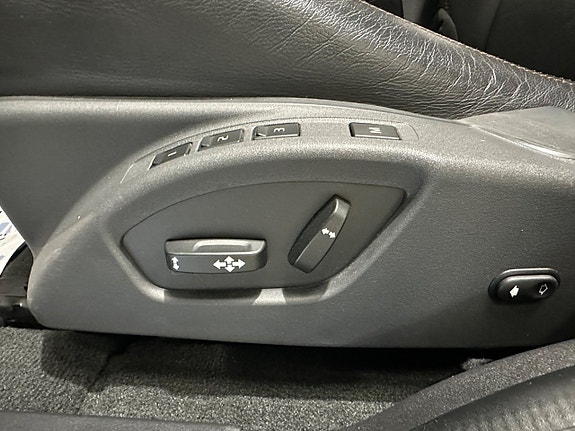Volvo XC60 27 of 30