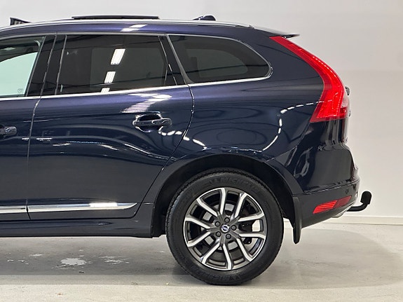 Volvo XC60 8 of 30