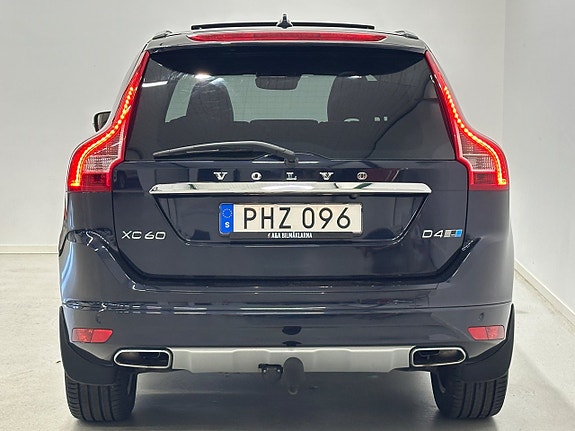 Volvo XC60 9 of 30
