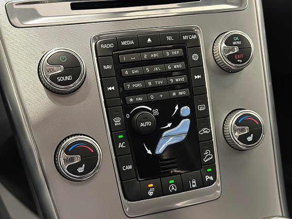 Volvo XC60 22 of 30