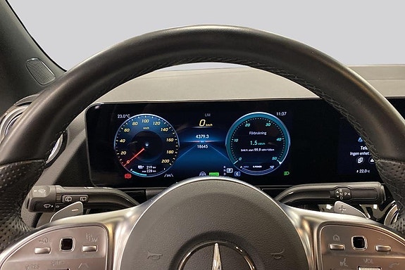 Mercedes-Benz EQA250+ 10 of 14