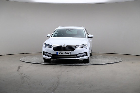 Skoda Superb 3 of 28