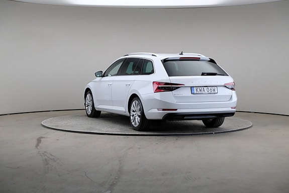 Skoda Superb 2 of 28