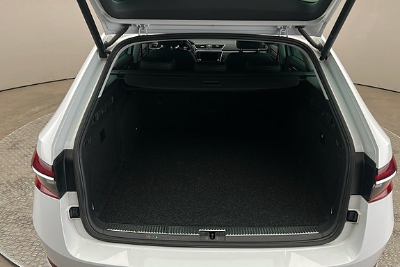 Skoda Superb 14 of 28