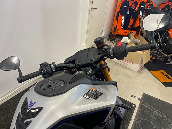 Yamaha MT-09 SP "Lågmilare i nyskick ! Endast 370 mil." 4 of 9