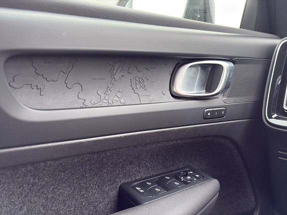 Volvo XC40 15 of 22