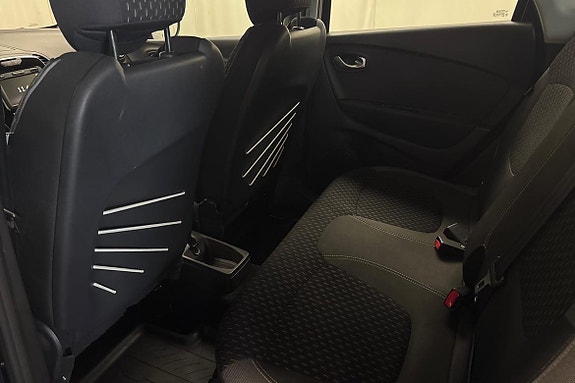 Renault Captur 11 of 15