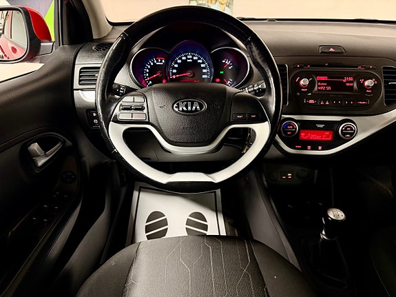 Kia Picanto 6 of 16