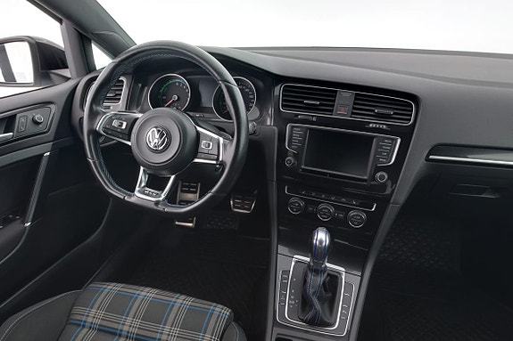 Volkswagen Golf I 8 of 16