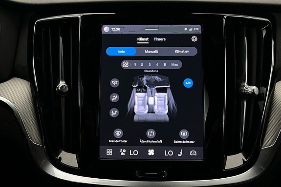 Volvo V60 23 of 27