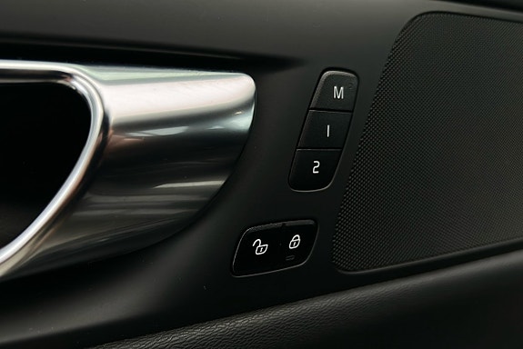 Volvo V60 18 of 27