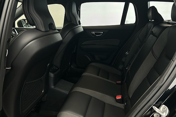 Volvo V60 13 of 27